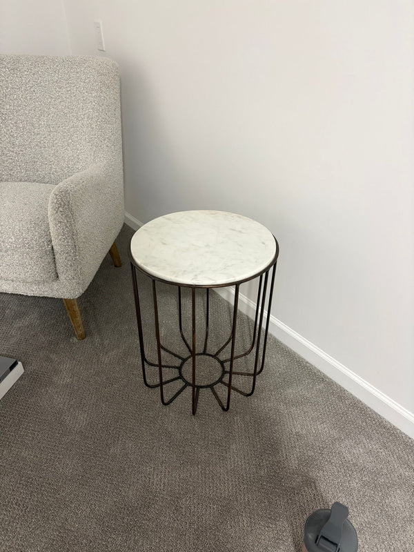Side Table - Marb